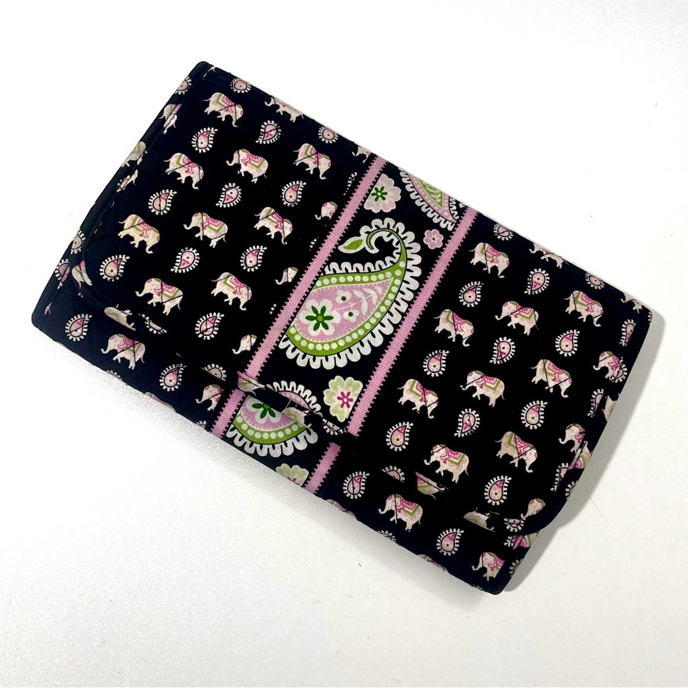 Vera Bradley CD/DVD Case Tri-fold Case Pink Elephants Pattern 40 Disc Capacity